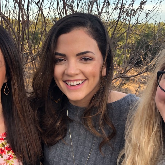 Meet your Posher, Taylor - Picture 1 of 1